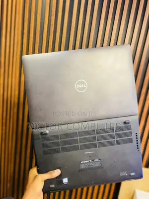 Laptop Dell Latitude 5510 16GB Intel Core i5 SSD 256GB