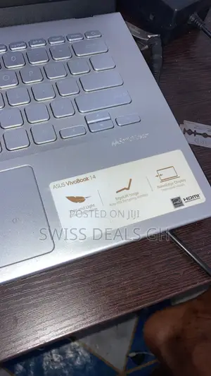 Laptop Asus Vivobook S 14 S5406s 4GB Intel Core i7 SSHD (Hybrid) 512GB