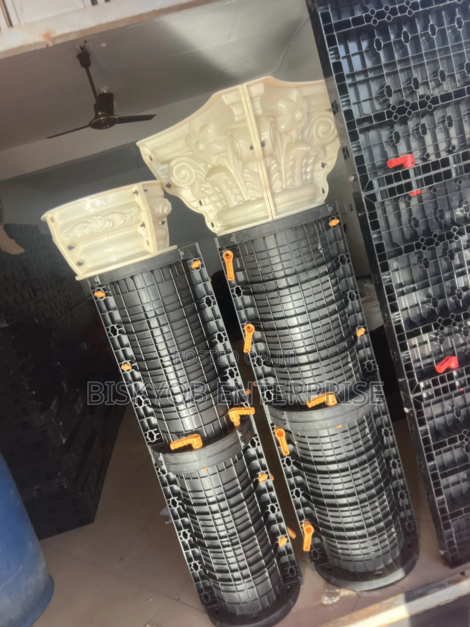 Adjustable Pilars Moulds
