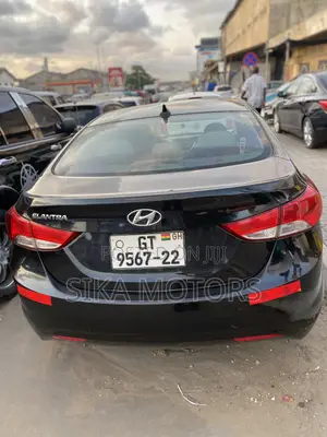 Hyundai Elantra 2016 Black