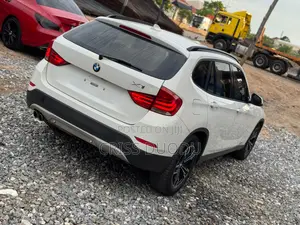 BMW X1 sDrive28i 4dr SUV (2.0L 4cyl Turbo 8A) 2015 White