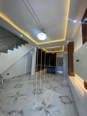 2bdrm House in Adjiriganor, School Junction for sale