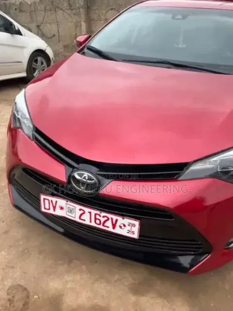 Toyota Corolla LE (1.8L 4cyl 2A) 2018 Red