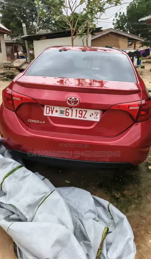 Toyota Corolla LE (1.8L 4cyl 2A) 2018 Red