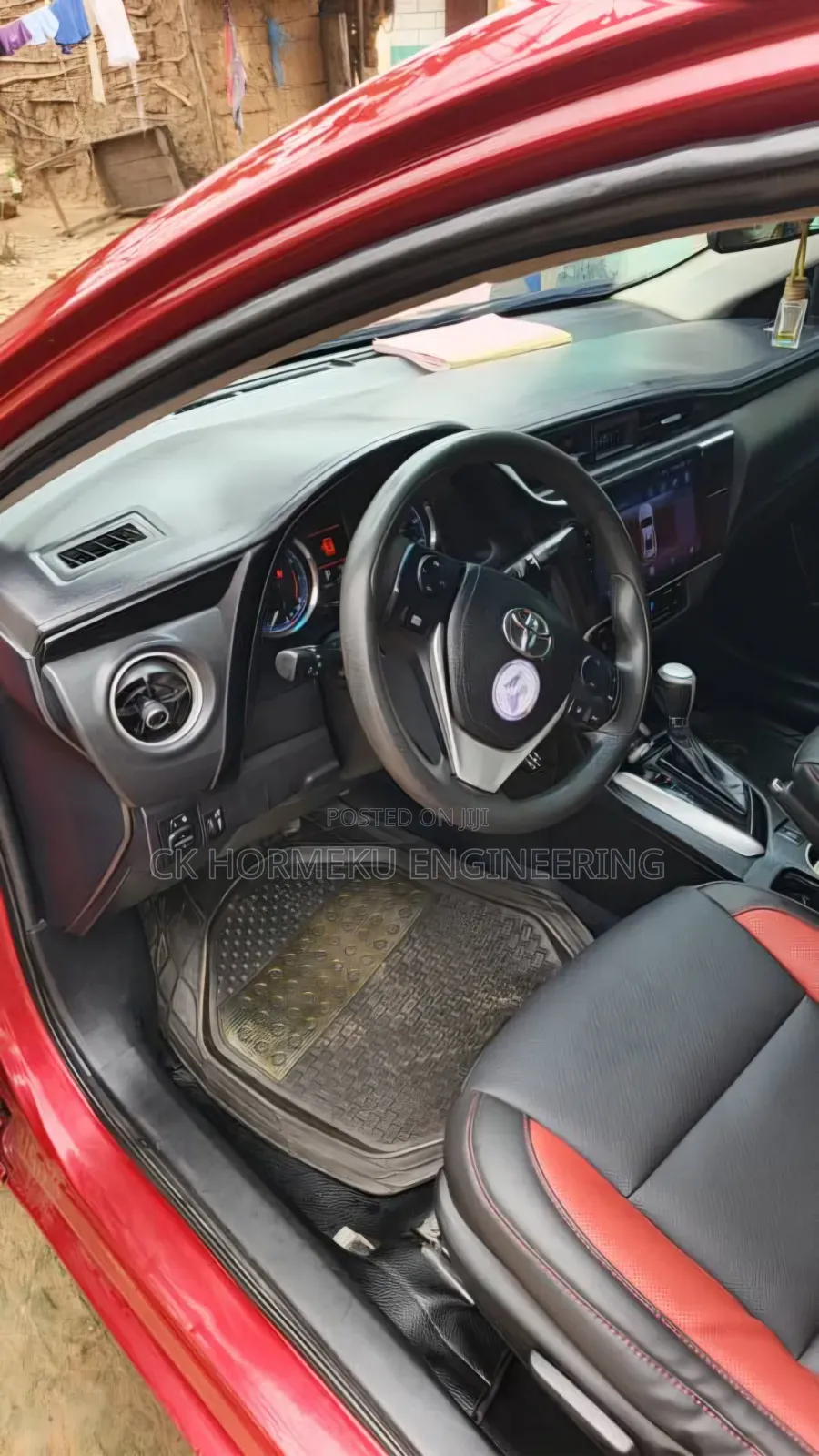 Toyota Corolla LE (1.8L 4cyl 2A) 2018 Red