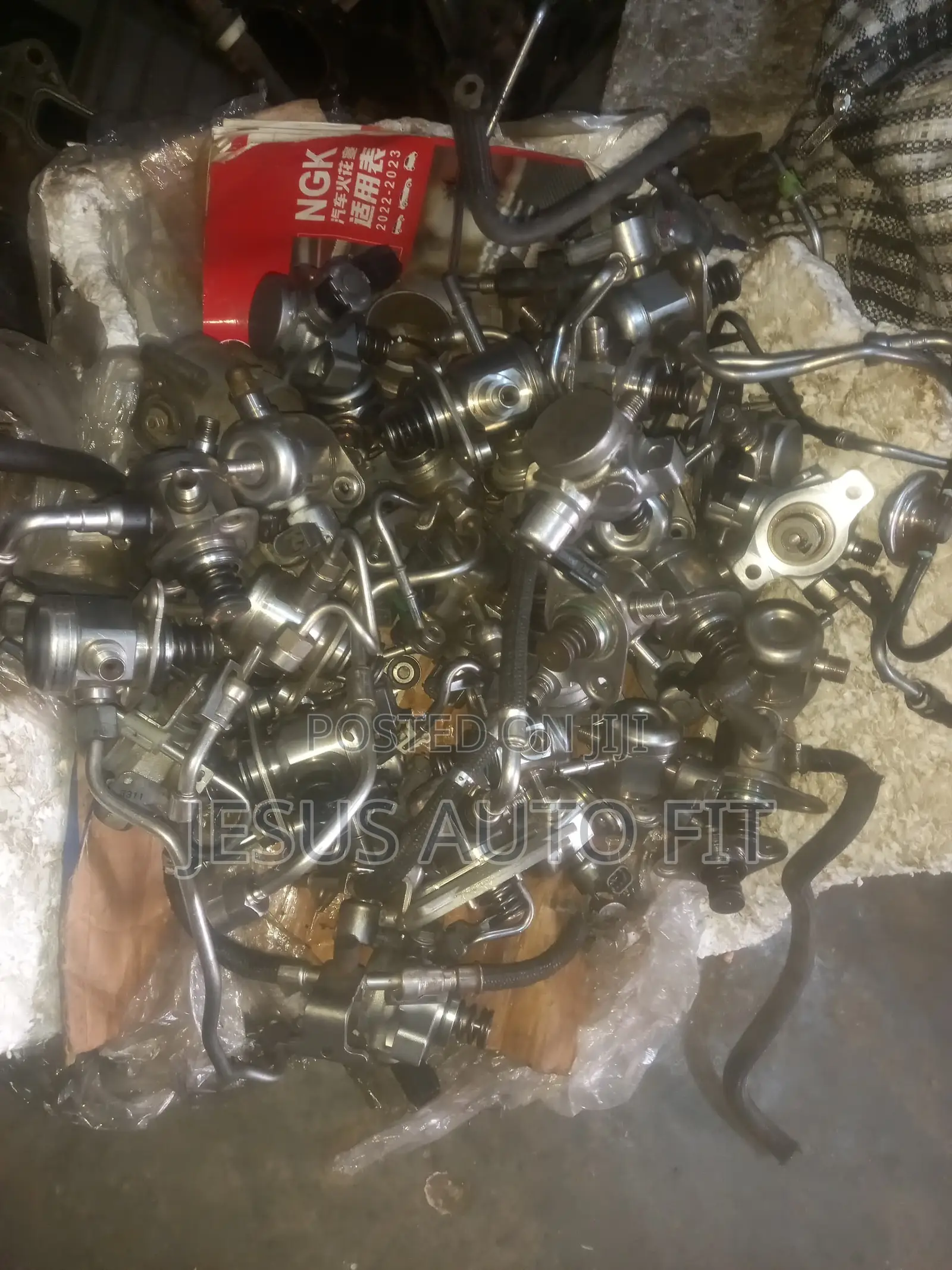 Hyundai Elantra Pressure Valve 2012--2e100)