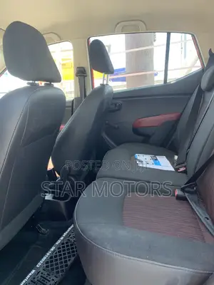 Hyundai I10 2011 Red