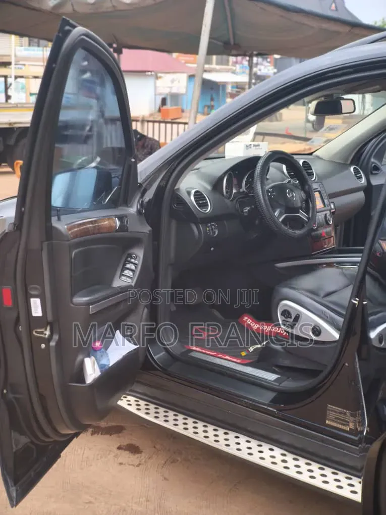 Mercedes-Benz M Class 2011 Black