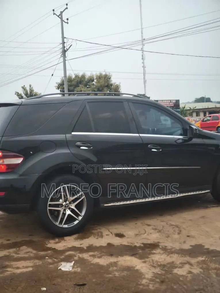 Mercedes-Benz M Class 2011 Black