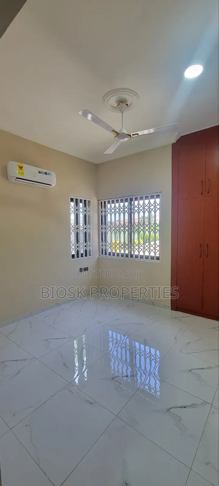 2bdrm Apartment in Biosk Properties, Frafraha for rent