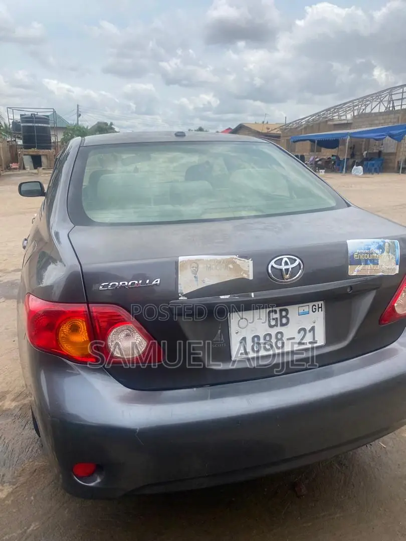 Toyota Corolla 2010 Gray