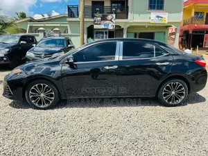 Toyota Corolla 2016 Black