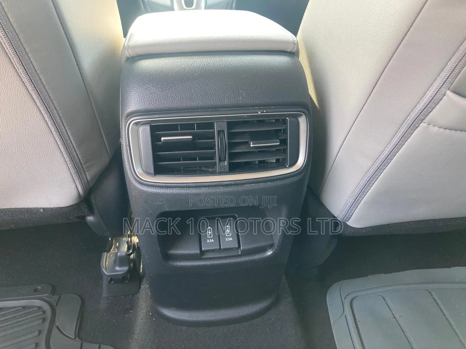 Honda CR-V Touring AWD 2019 Silver