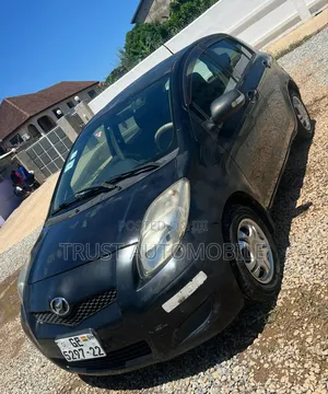 Toyota Vitz 1.0 FWD 3dr 2010 Black