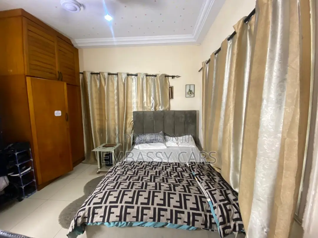 3bdrm House in Near Hotel Green, Manet Junction for rent
