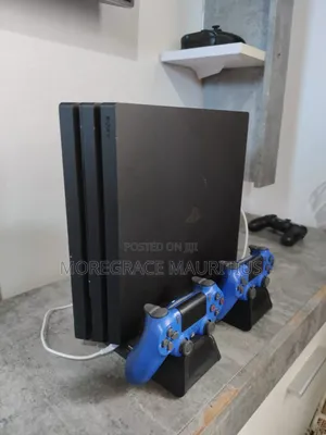 Used Uk Ps4 Pro Limited Edition ,With Jailbreak Disc,Cooling Fun Dock