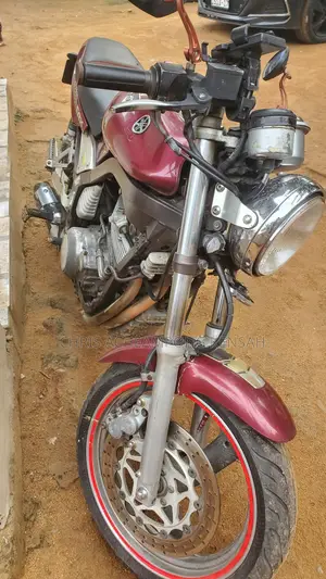 Yamaha 1996 Red