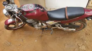 Yamaha 1996 Red