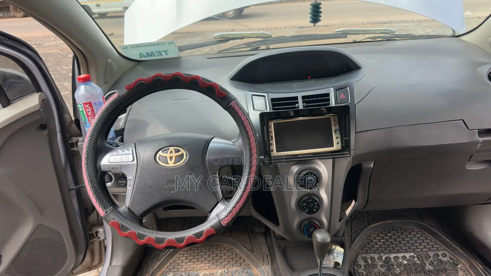 Toyota Vitz 1.5 FWD 3dr 2010 Silver