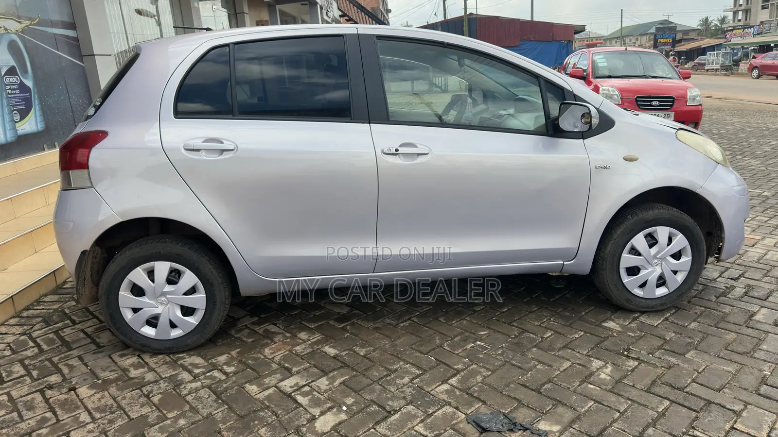 Toyota Vitz 1.5 FWD 3dr 2010 Silver