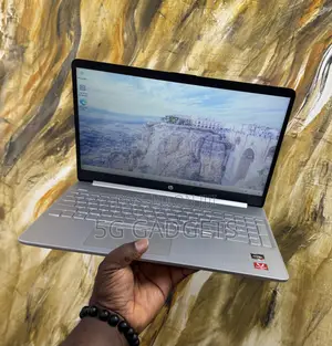 Laptop HP 15s 8GB AMD Ryzen 5 SSD 256GB