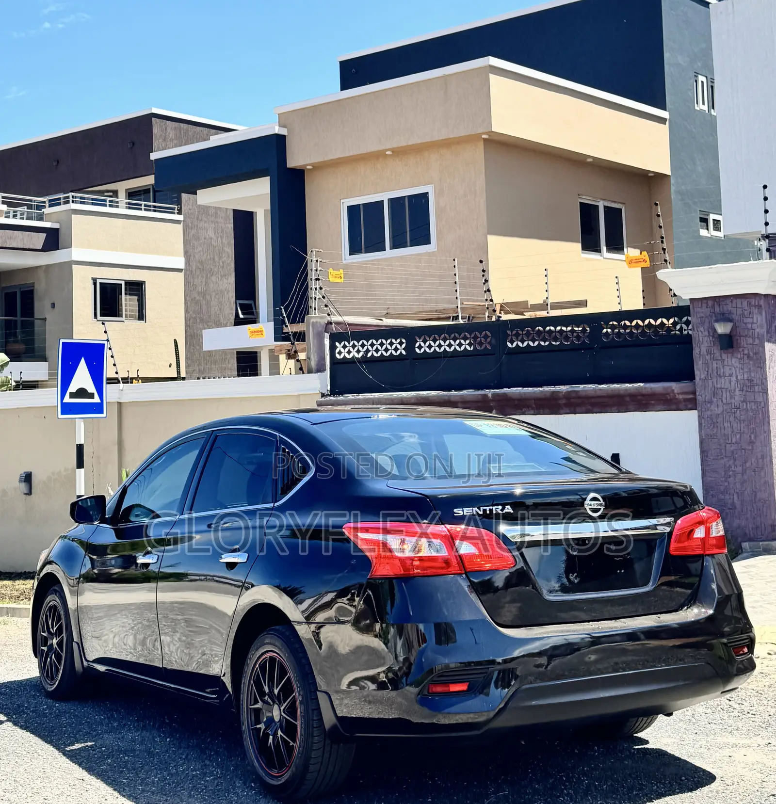 Nissan Sentra S 2016 Black