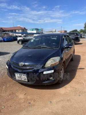 Toyota Yaris 2010 Blue