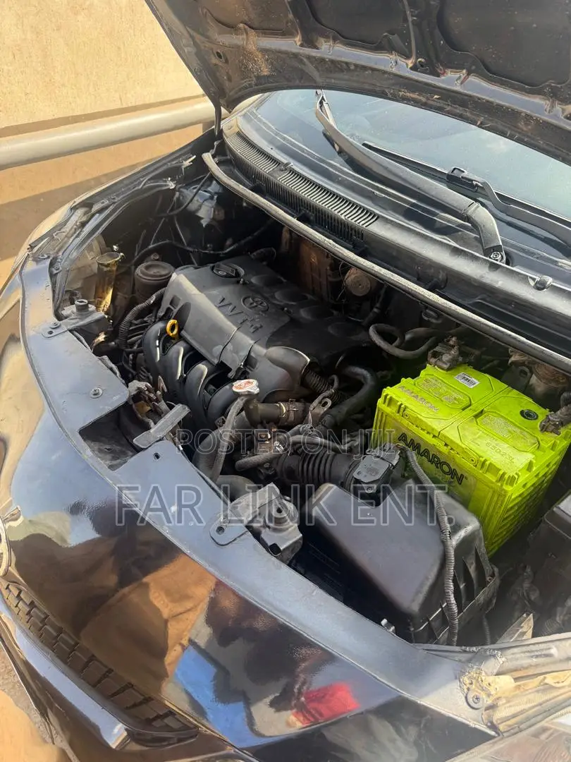 Toyota Yaris 2012 Black
