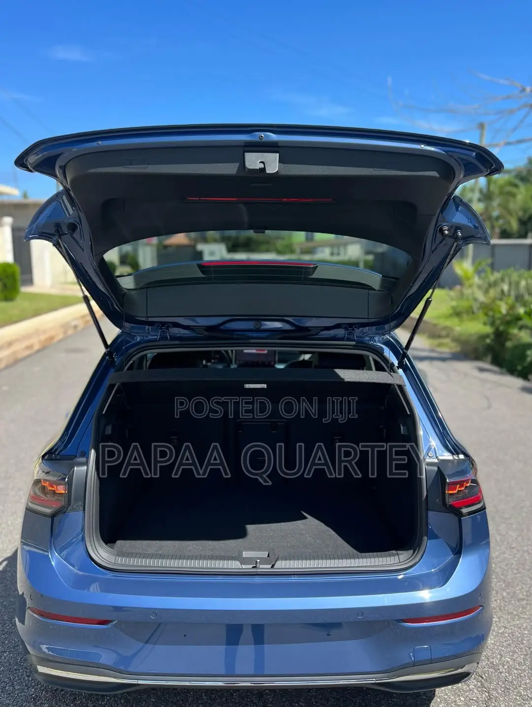 Volkswagen Golf 2025 Blue