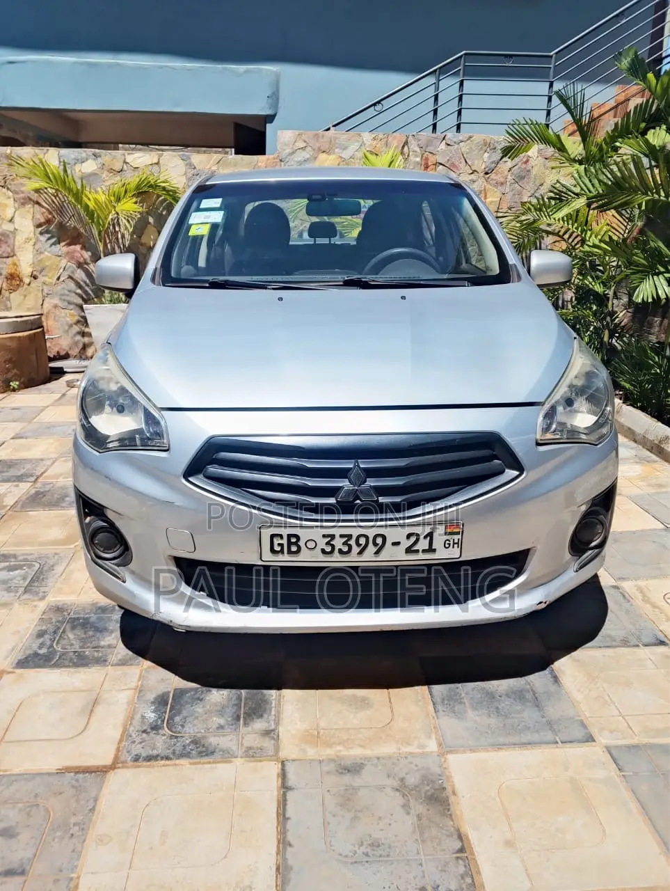 Mitsubishi Attrage 2017 Silver