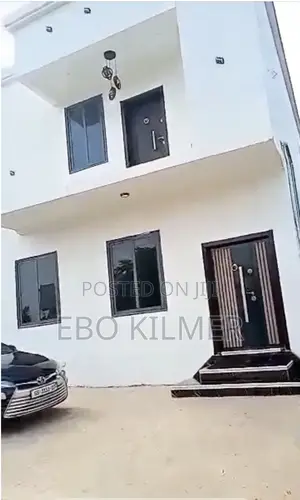 4bdrm Duplex in Lake Side Estate for rent