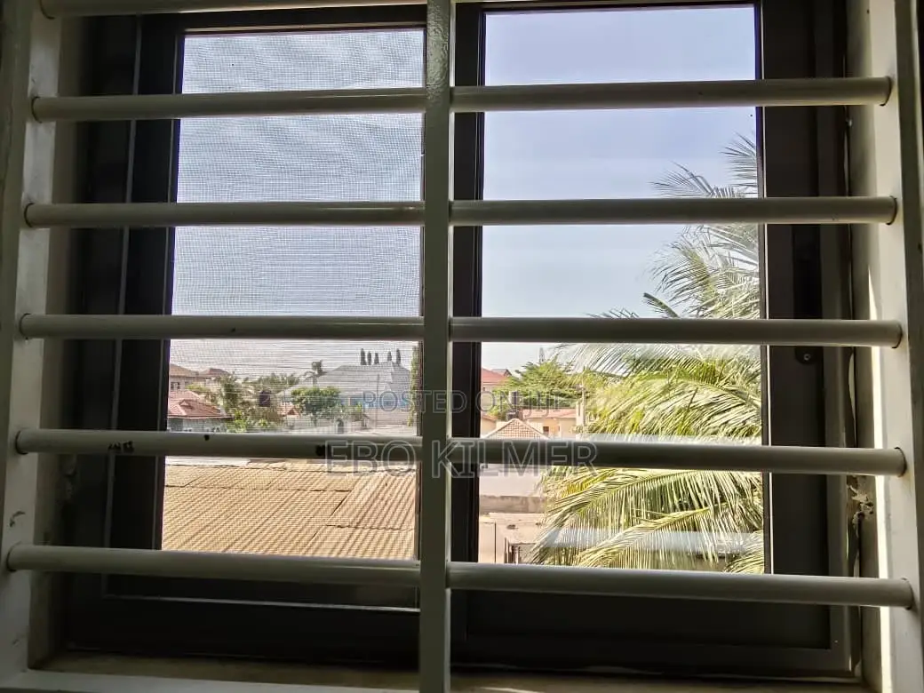 4bdrm Duplex in Lake Side Estate for rent