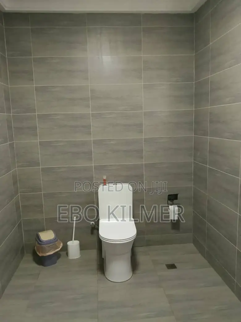 4bdrm Duplex in Lake Side Estate for rent