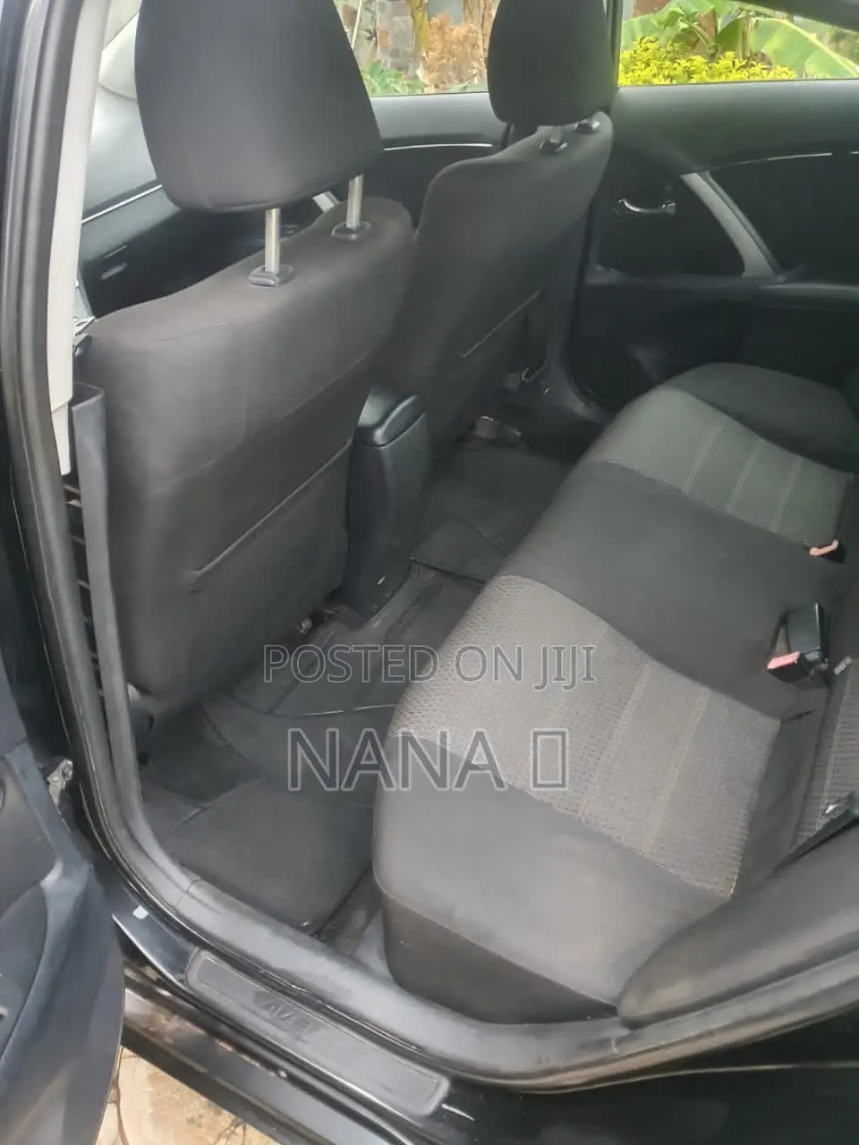 Toyota Avensis 2013 Black
