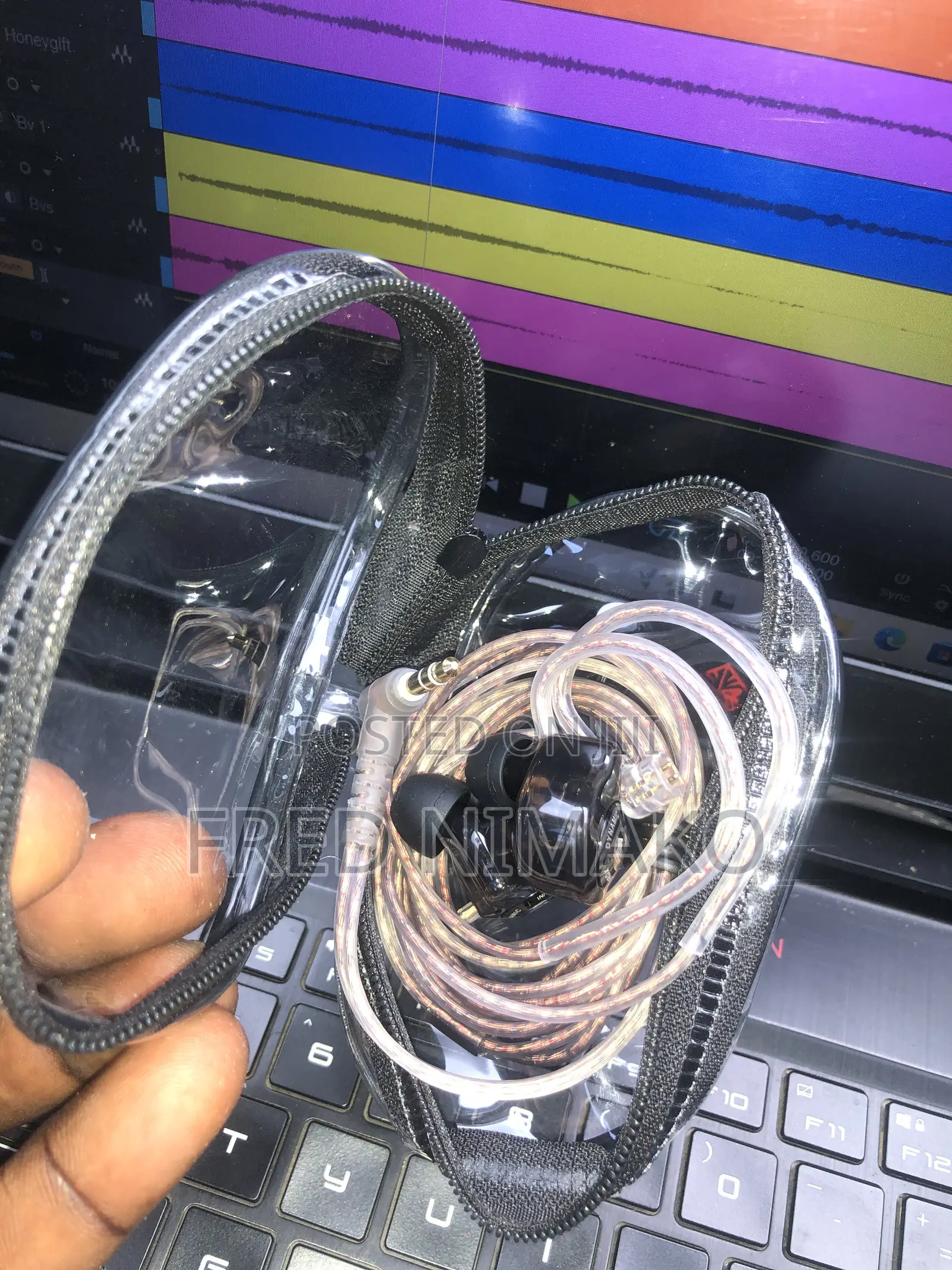 Transparent Pocket Case for in-Ear Monitors – Compact Storage Pouch