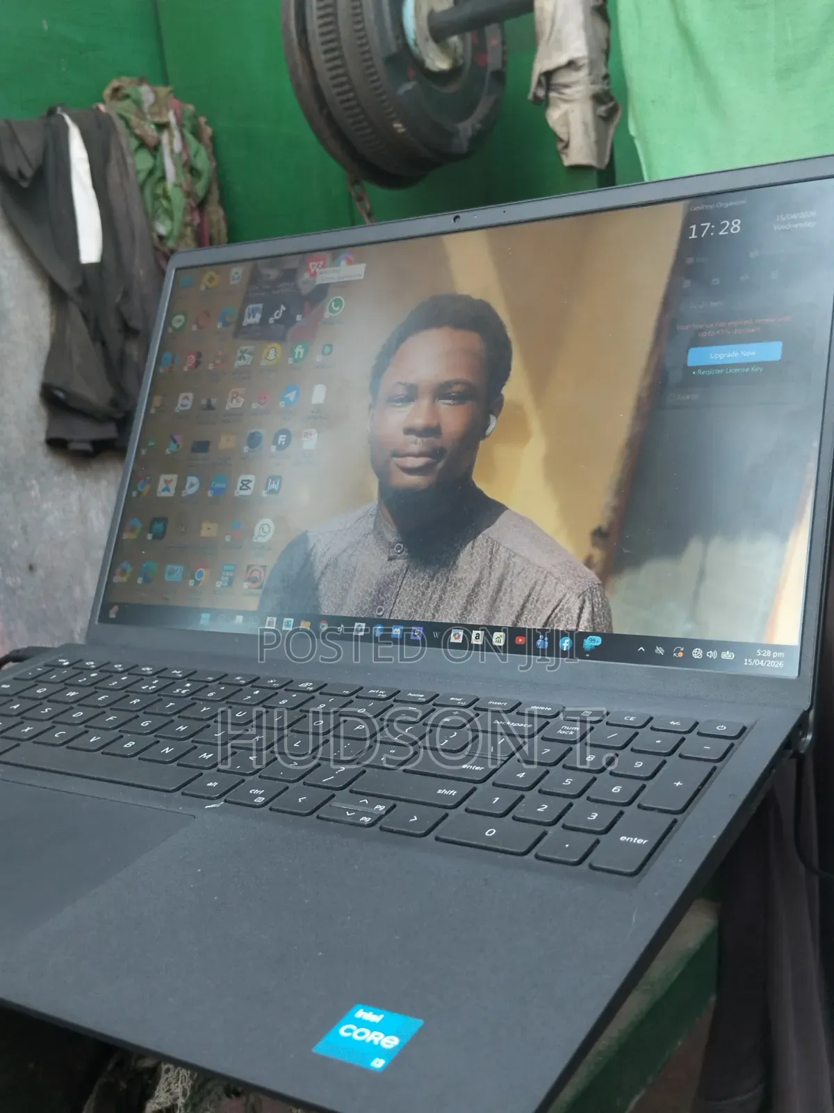 Laptop Dell Inspiron 15 3521 8GB Intel Core i3 SSD 512GB