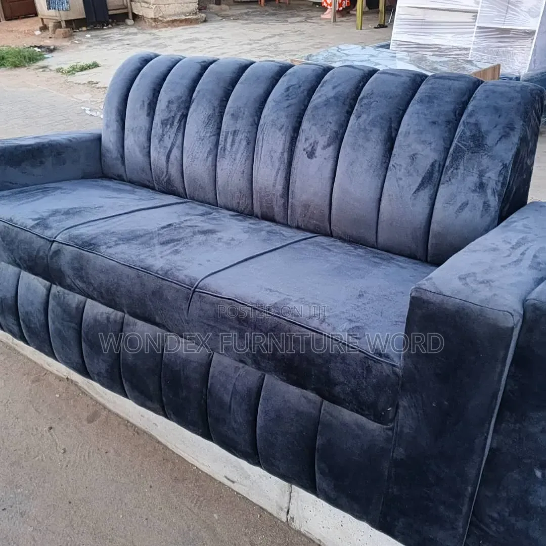 Buls Stuffing Chair Very Strong and Comfortable