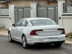 Volvo S90 T6 Momentum AWD 2017 White