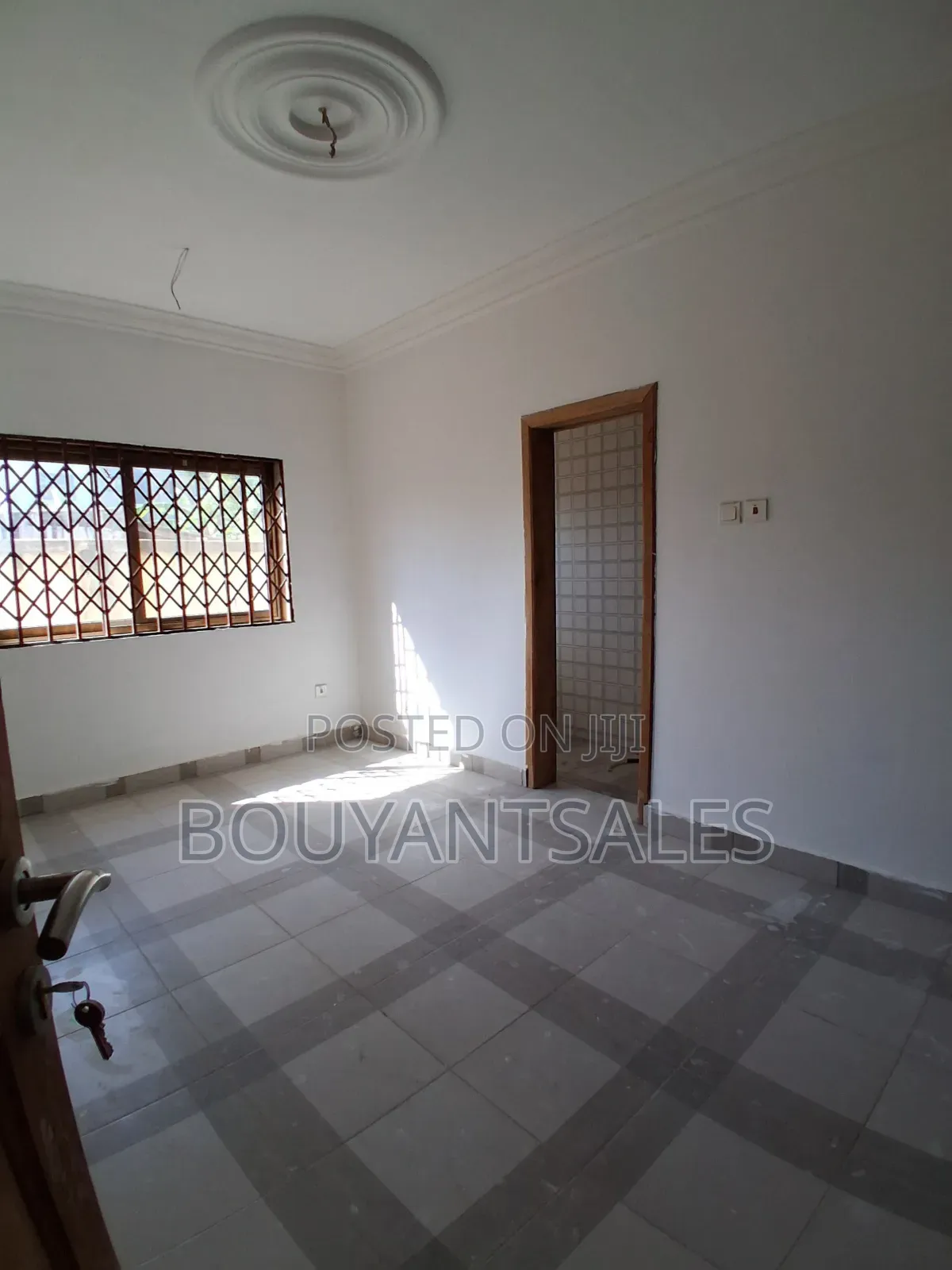 3bdrm Apartment in Old Ashongman, Ablorh Adjei for rent