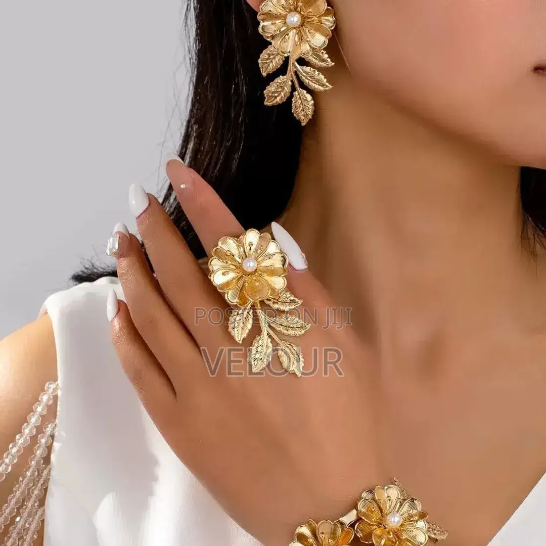 Women's Jewelry