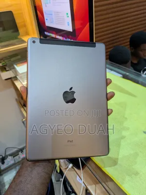 Apple iPad 10.2 (2021) 64 GB Silver