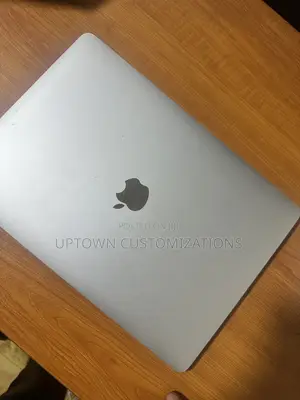 Laptop Apple MacBook Pro 2020 8GB Intel Core i7 SSD 256GB
