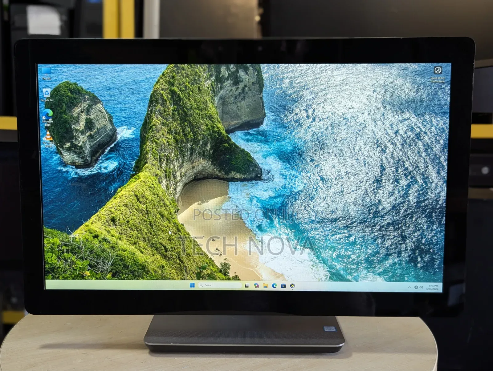 Dell Inspiron 27 All-in-One 8GB Intel Core i5 SSD 256GB
