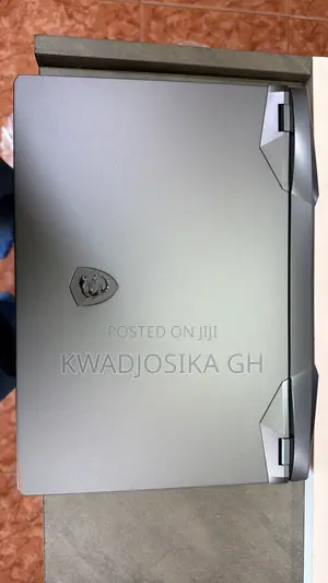 New Laptop MSI GE66 Raider 32GB Intel Core i9 SSD 2T