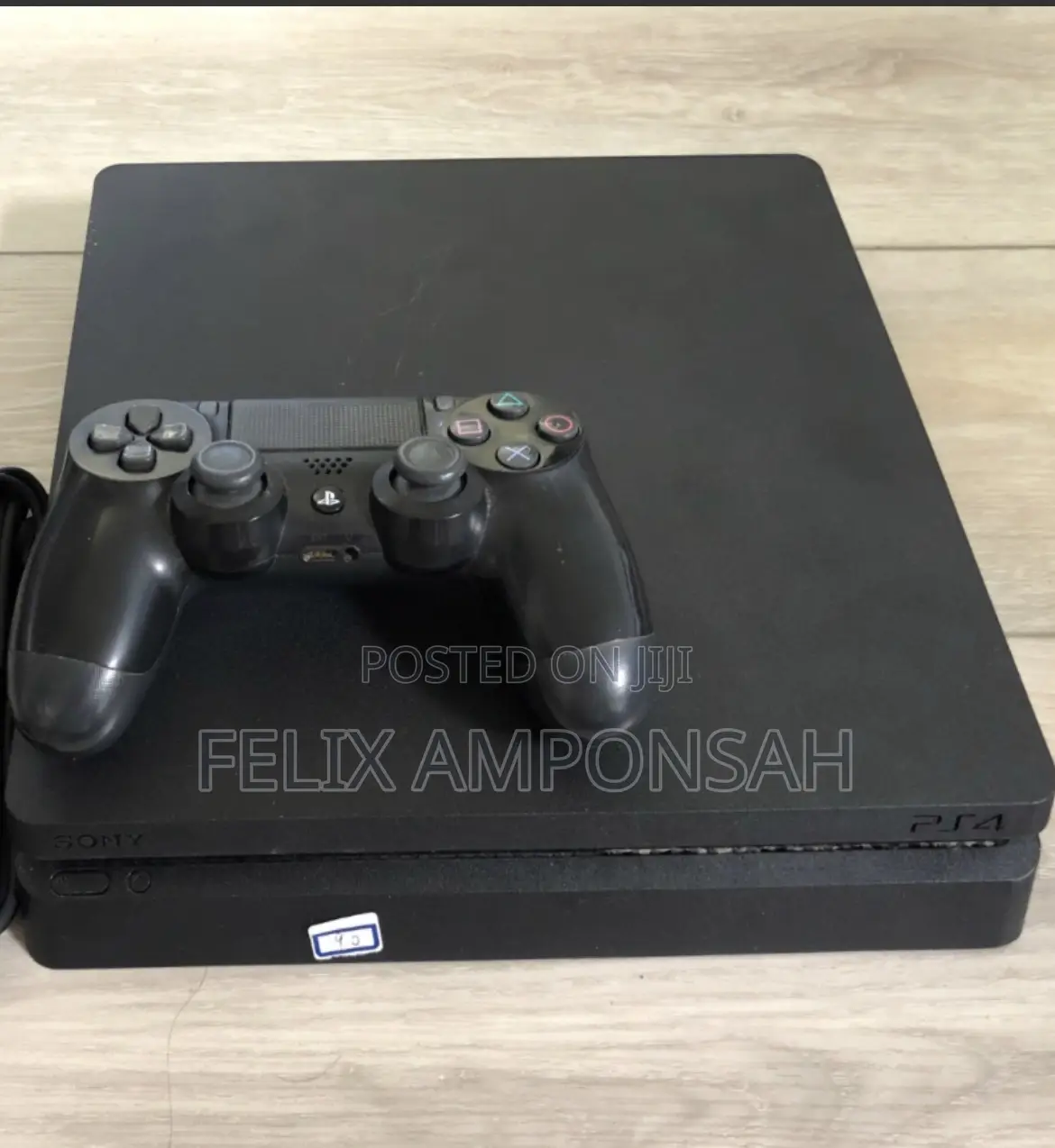 Ps4 Slim With One Controller