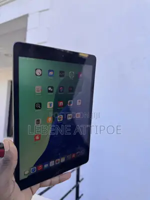 Apple iPad 10.2 (2019) 32 GB Gray