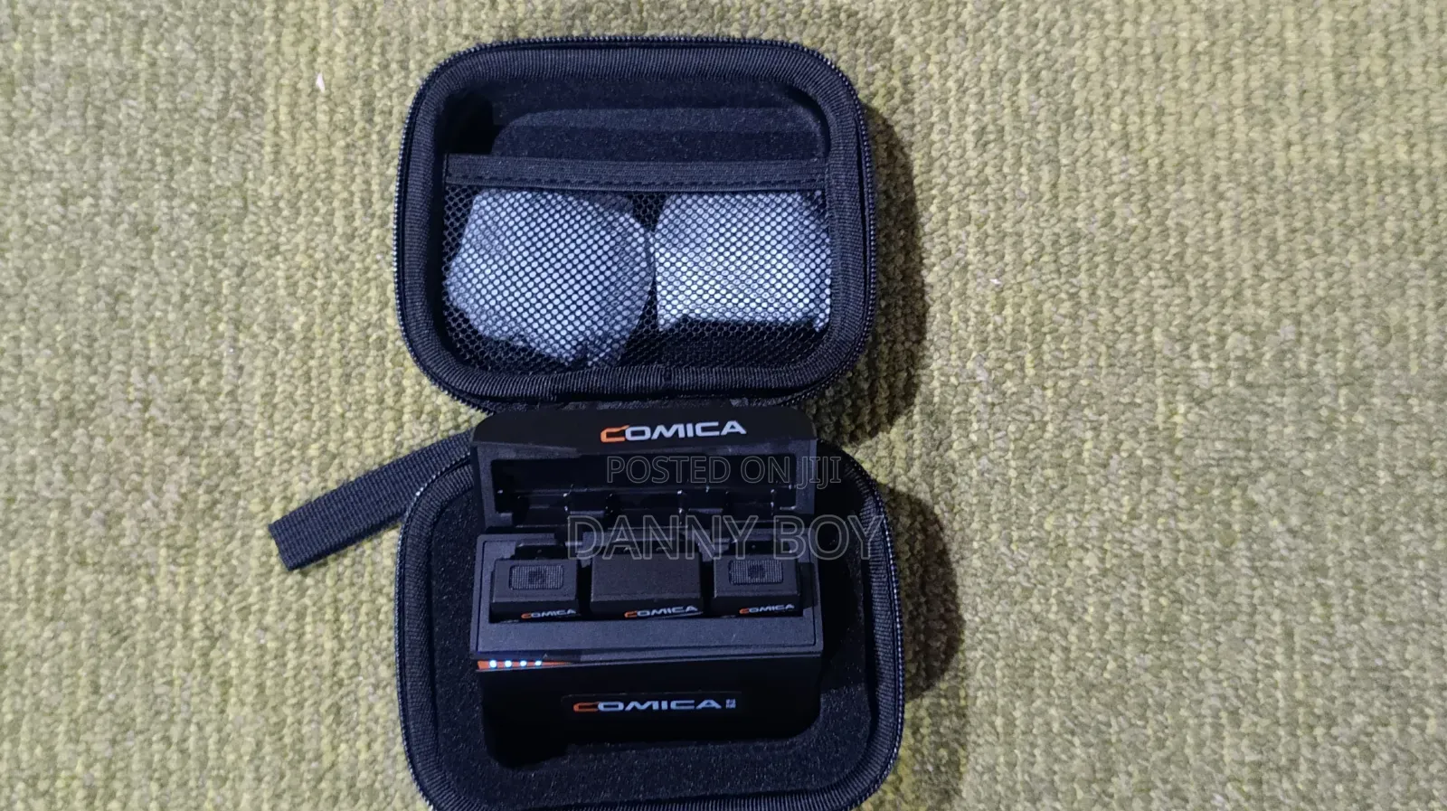 Comica Vimo C3 Compact Dual Channel Wireless Microphone