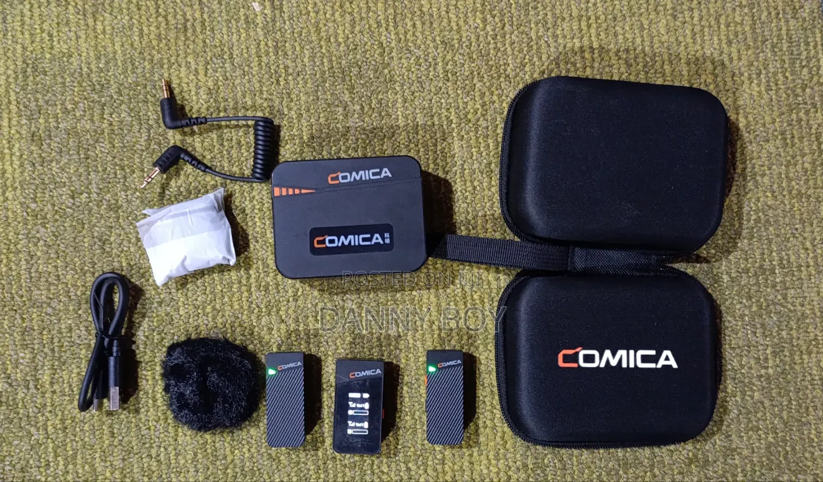 Comica Vimo C3 Compact Dual Channel Wireless Microphone