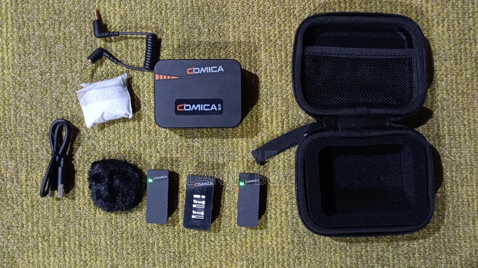 Comica Vimo C3 Compact Dual Channel Wireless Microphone