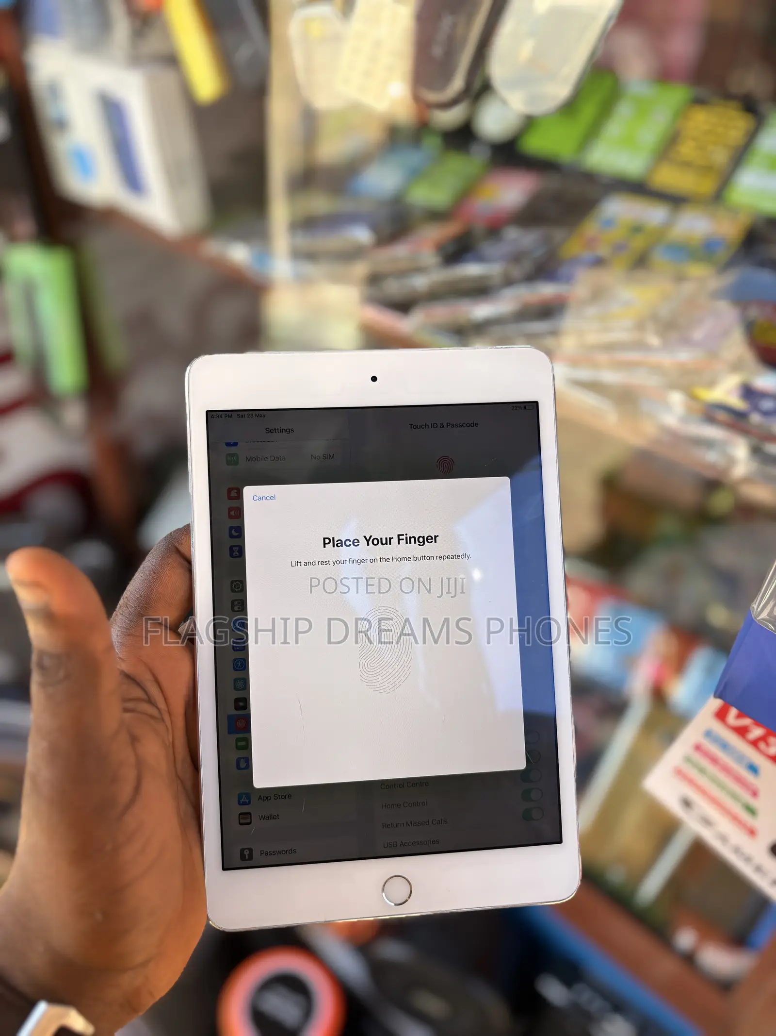 Apple iPad mini 4 128 GB Silver
